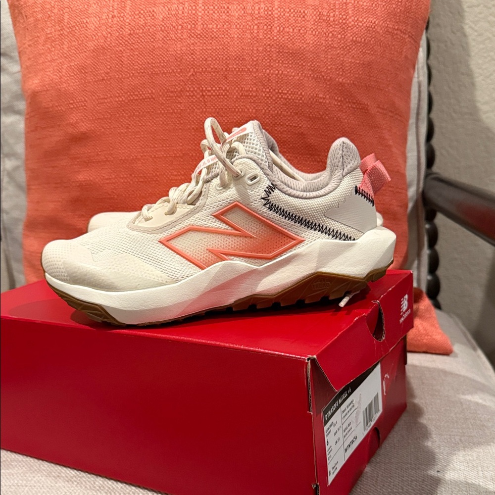 New Balance Women's Off-White and Coral Sneakers